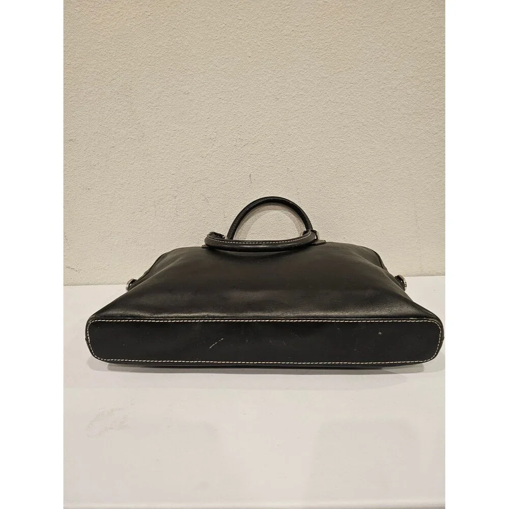 Burberry Heritage Grain Leather Briefcase